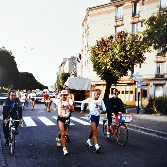 Tout sur ROGER QUEMENER l'empereur de la marche  - Page 7 Paris-10