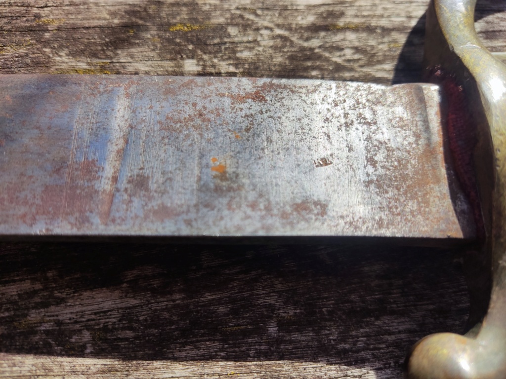 Identification sabre briquet  Img_2013