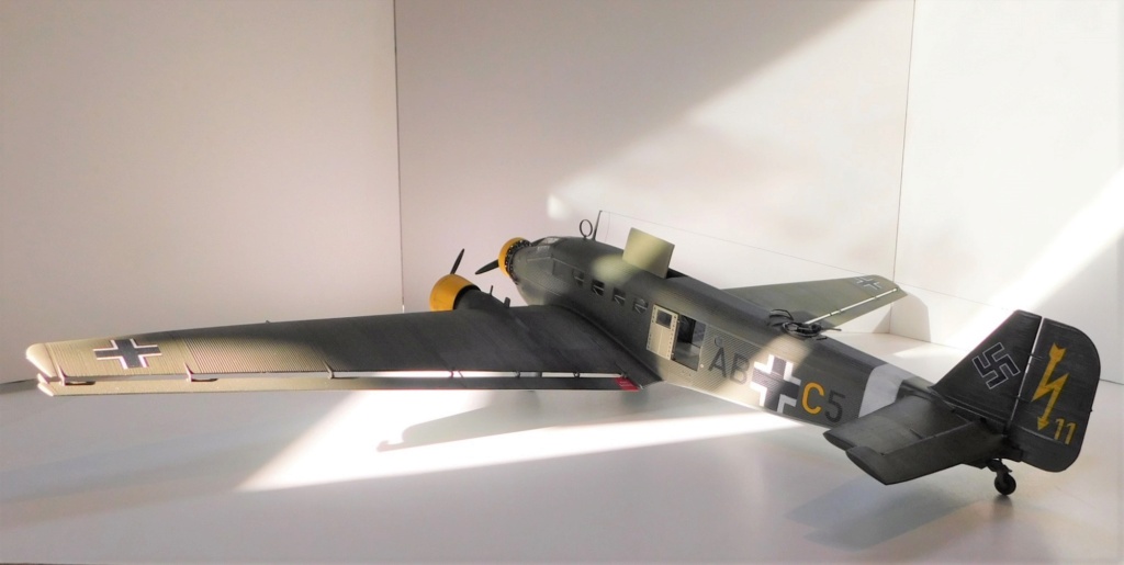 Junkers JU-52 [Revell 1/48°] de Jean-Claude 59 Dscn2171