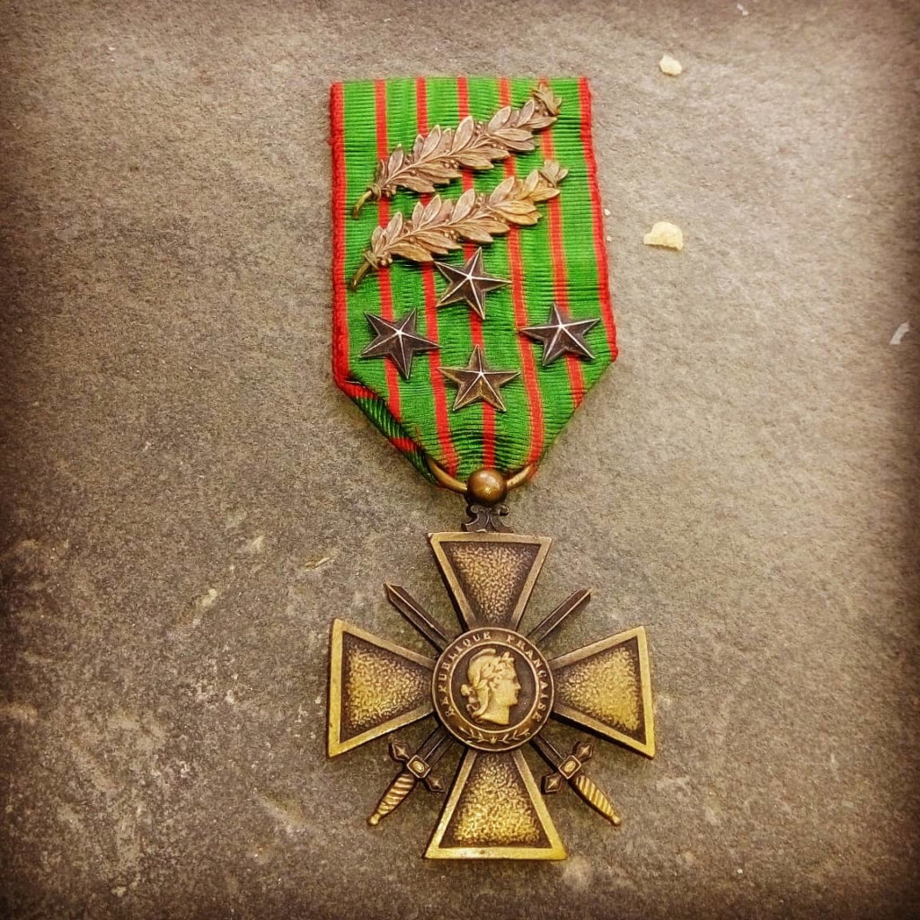 Croix de Guerre 1914-1917 avec 6 citations Img_2018