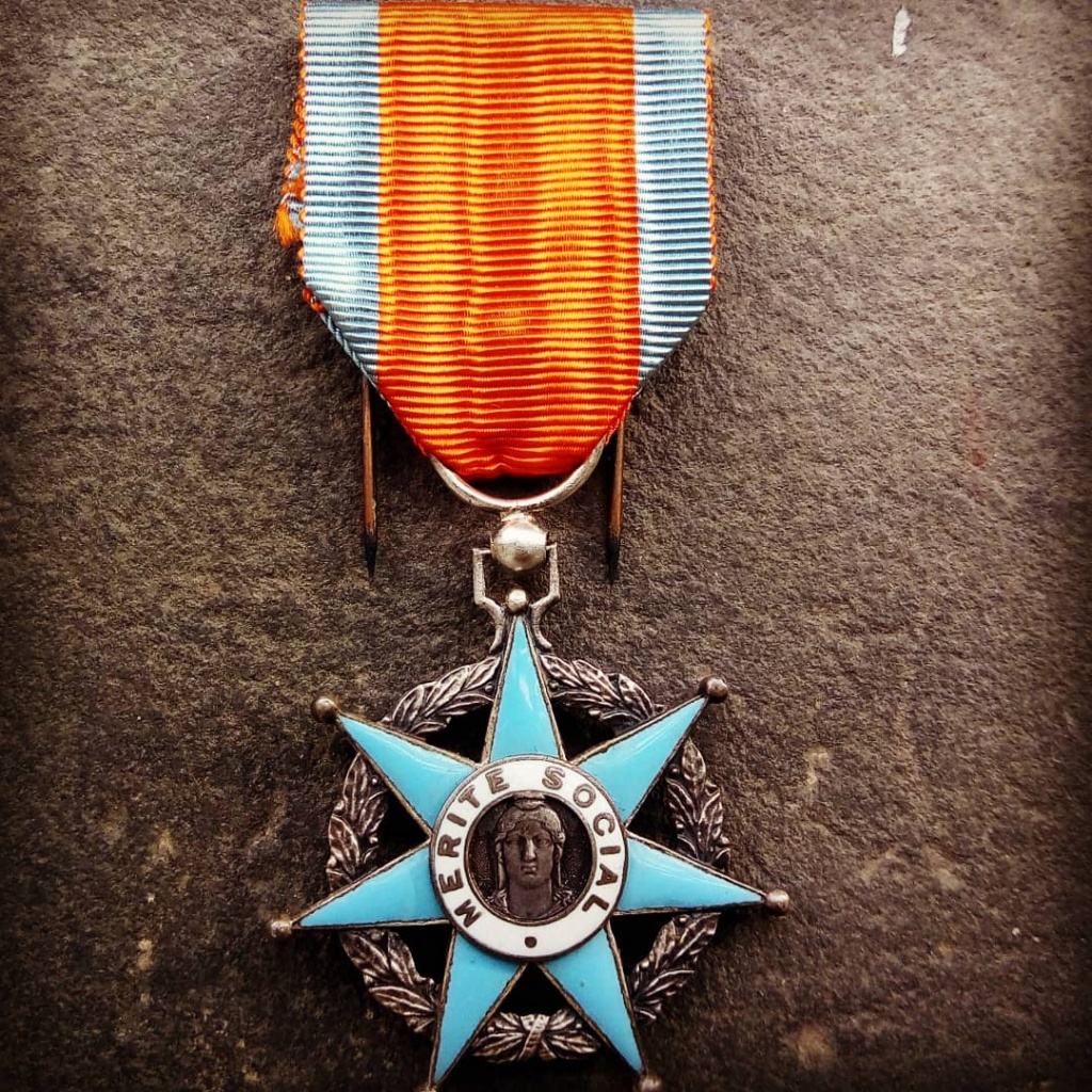 France - Médaille 3 - Ordre du Mérite Social Img_2027