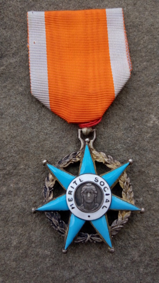 France - Médaille 4 - Ordre du Mérite Social P_202104