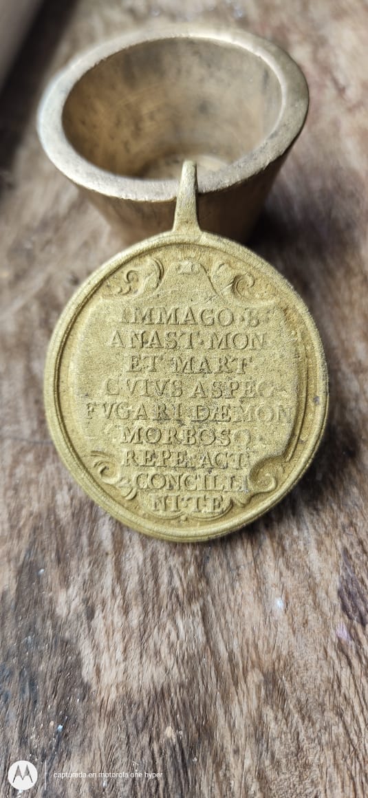 San Anastasio / Inscripción S. XVIII Medall11