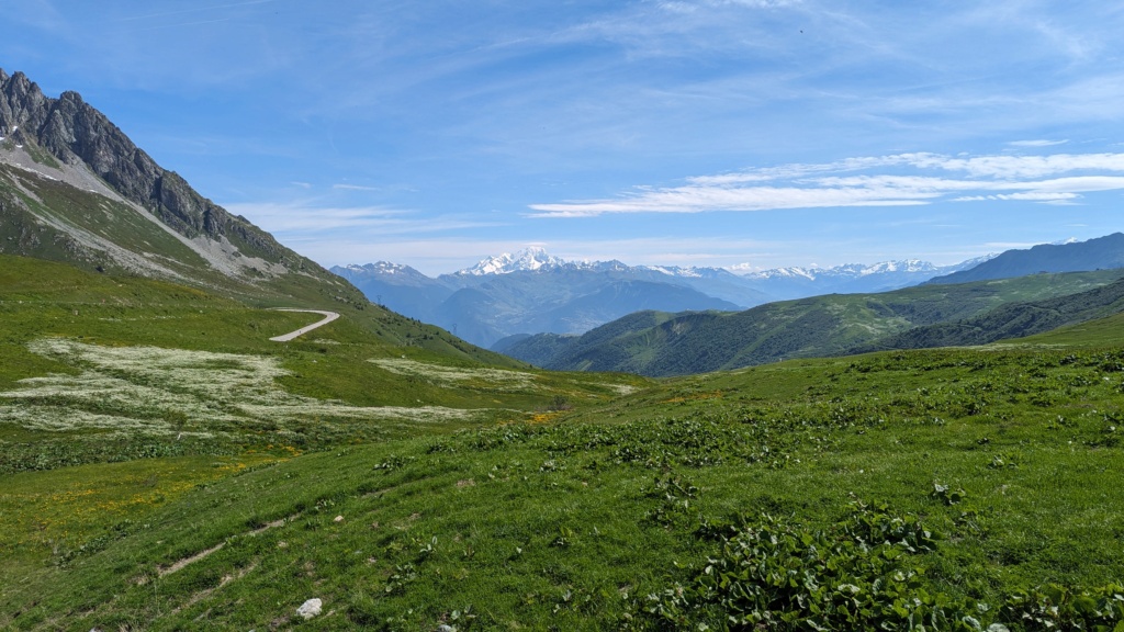 Route des Grandes Alpes :  17, 18 juin et plus ! - Page 6 Pxl_2025