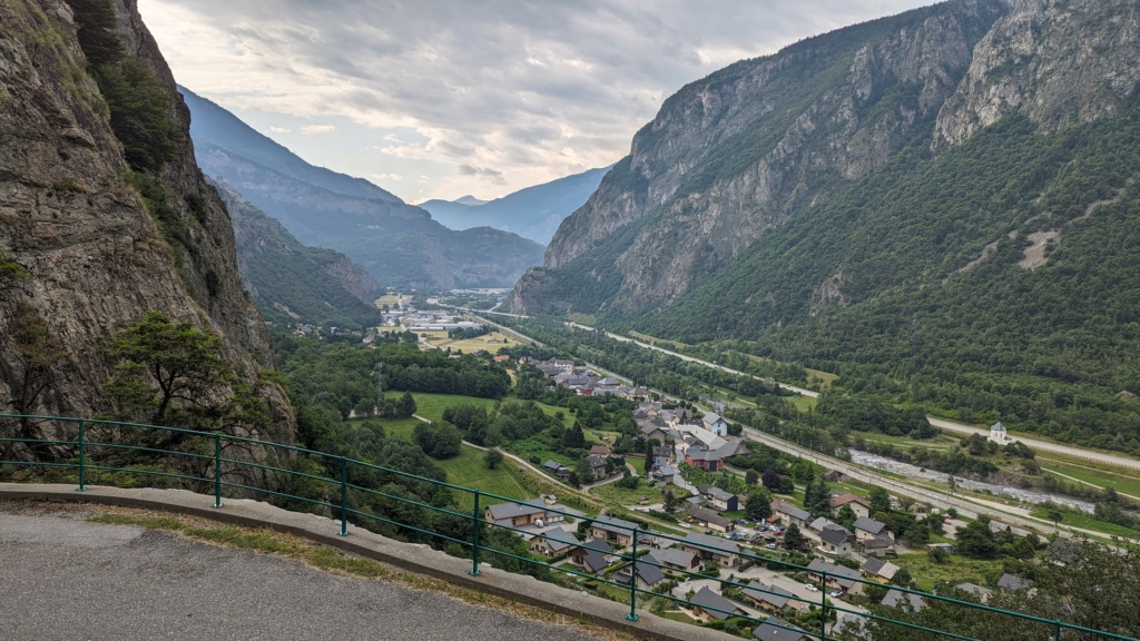 Route des Grandes Alpes :  17, 18 juin et plus ! - Page 6 Pxl_2055