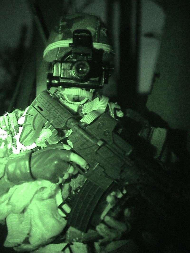 NIGHT OPS...US RANGERS en patrouille nocturne... Ranger11