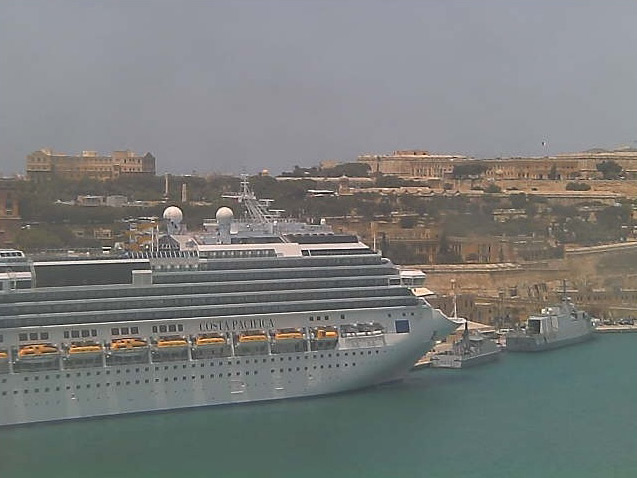 Photos en live des ports dans le monde (webcam) - Page 7 Malta_10