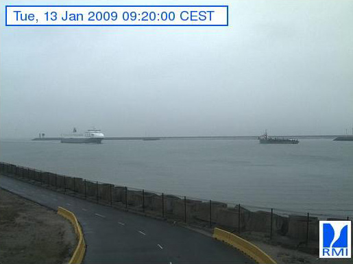 Photos en direct du port de Zeebrugge (webcam) - Page 7 Zeebru17