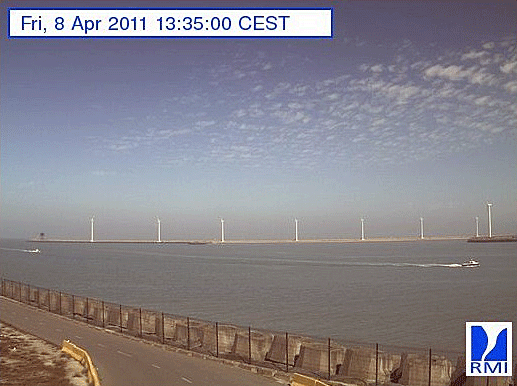 Photos en direct du port de Zeebrugge (webcam) - Page 34 Zeebru32