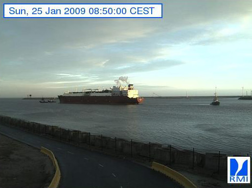 Photos en direct du port de Zeebrugge (webcam) - Page 7 Zeebru33
