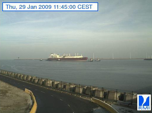 Photos en direct du port de Zeebrugge (webcam) - Page 8 Zeebru36