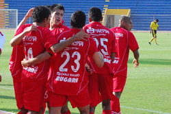 Empate sin goles de Bolo contra america en Lima Bolo_c11