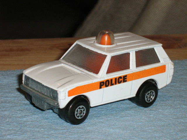 #20-e25 Police patrol Pictu175