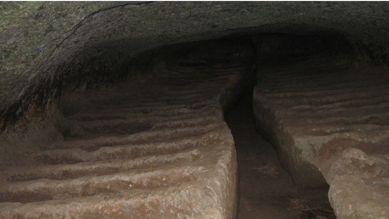 Etrusques: Les "vie cave" à Sovana - Toscane Captu240