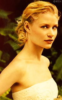 Casey/Avelina (Emilie de Ravin) Casey013