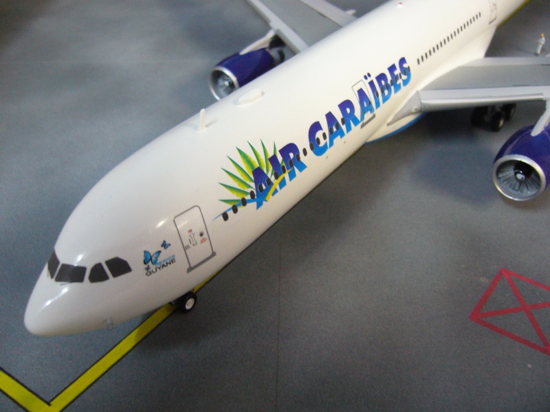 AIRBUS A330-323X AIR CARAIBES REVELL F-RSIN compagnies aeriennes françaises d'hier et d'aujourd'hui pn32 P1030341