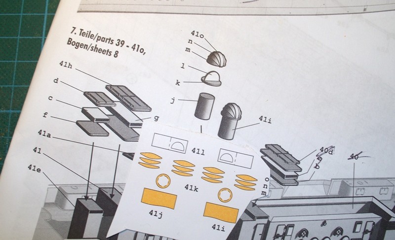 SMS Emden im Tropenanzug Kartonmodell HMV-Verlag 1:250 mit Lasercutteilen FERTIG - Seite 3 Emden_53