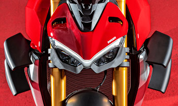DUCATI 1100 STREETFIGHTER V4 2020 - Présentation Ducati11