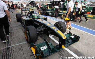 F1 - LOTUS RACING SIGNE AVEC MAXIS Arton311