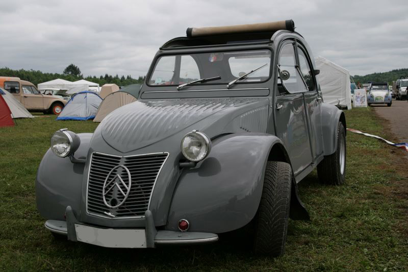 Y'a d'la Deux-chevaux dans l'air... 2cv_a_12