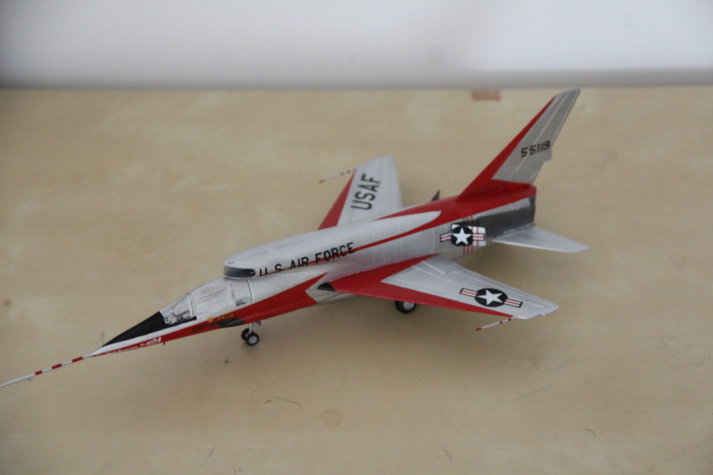 North American F-107A Ultra Sabre (1/72) - Page 2 Img_9152