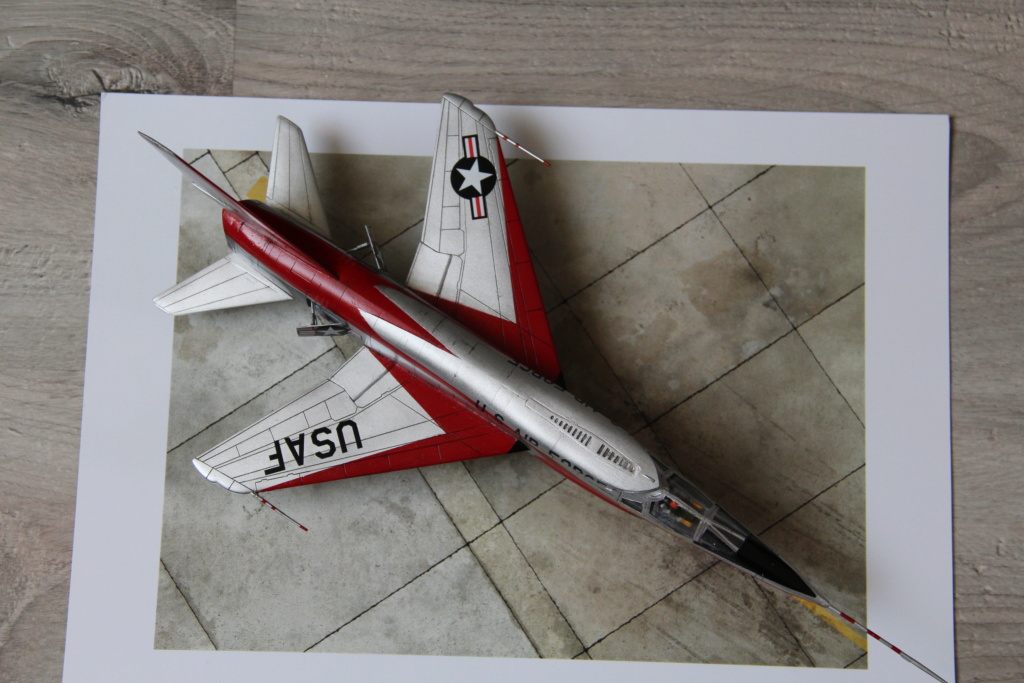 North American F-107A Ultra Sabre (1/72) - Page 3 Img_9154