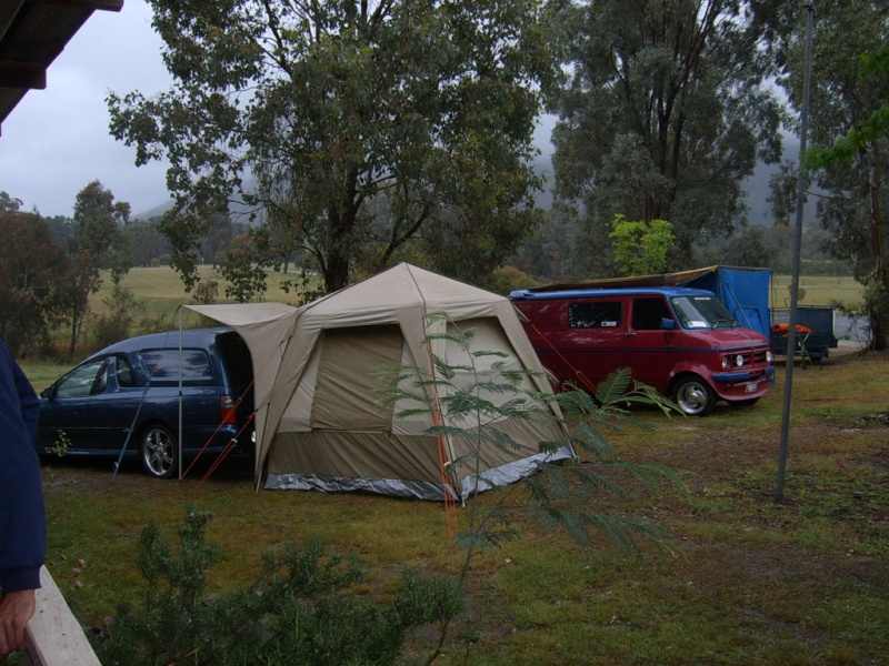 Lima Sth (VIC) near Benalla long weekend....22.10 to 2.11.10 Camp_a13