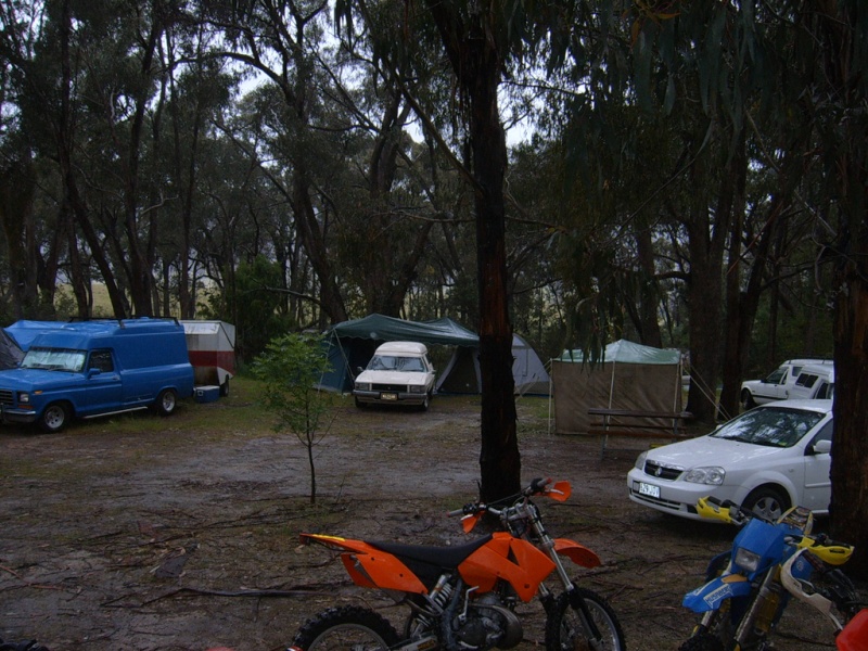 Lima Sth (VIC) near Benalla long weekend....22.10 to 2.11.10 Camp_a15