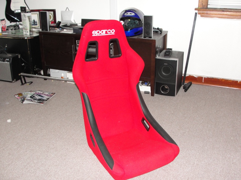 Sparco seat Dsc00112