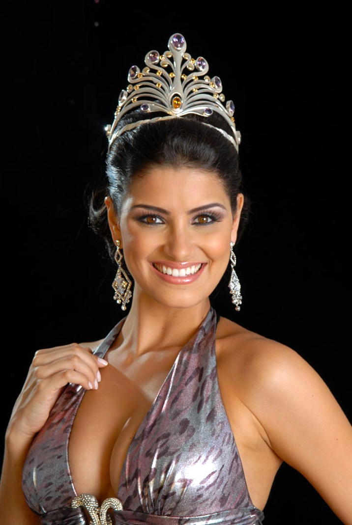 REINA HISPANOAMERICA 2008 - Vivian Noronha Cia, BRAZIL (took over title) Image410