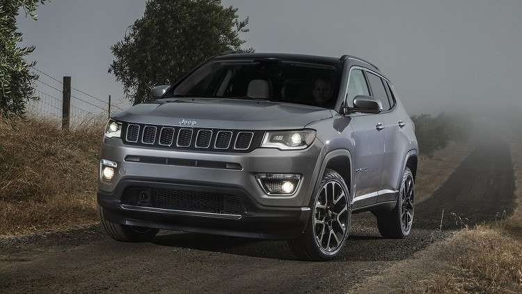 Jeep تطلق أحدث سياراتها الكروس أوفر 5b699610