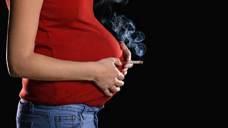 كيف يمكن لتدخين المرأة الحامل أن يؤذي أحفادها في المستقبل؟ 5f438c10