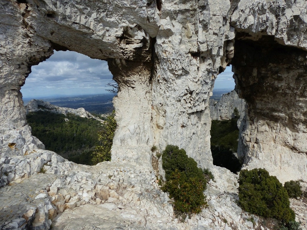 Randonnée groupe de JM et Gérard à St Remy de Provence le jeudi 14 mars  2019 00631