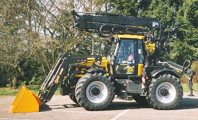 un cousin de chez JCB Jcb_0110