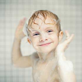 Tips cerdas untuk si Kecil yang susah mandi Cusson10