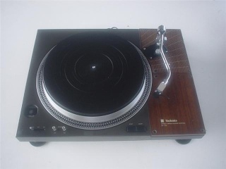 Technics SL-110 turntable (Used) Getatt18