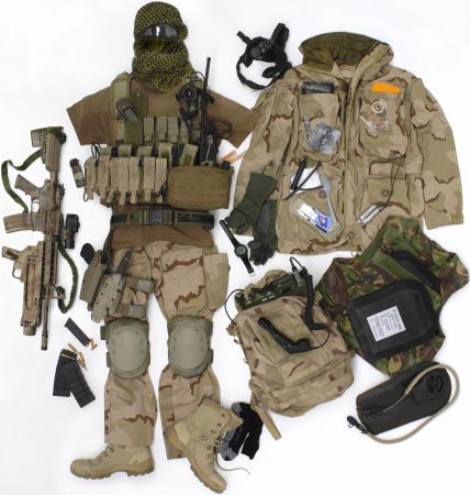 DUTCH SF GEAR (originally posted by ys2003) Comspe10