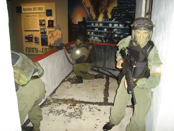 Delta Force Display from Just Cause-Museum Pictures (originally posted by nkomo) Delta_10