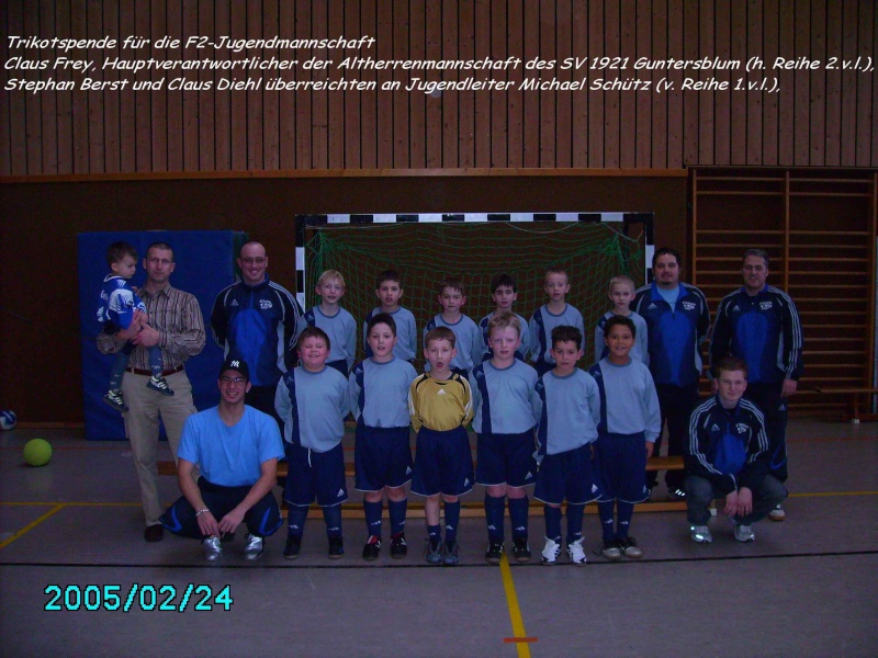 F2-Jugendmannschaft sagt Dankeschön an die AH des SV Guntersblum Trikot11