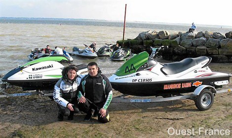 on a un champion de jet ski à SAINT NAZAIRE !!! Sn50_810