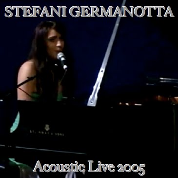 2005 - Stefani Germanotta - Acoustic Live At NYU - Captivated 'n Electric-Kiss. 200510