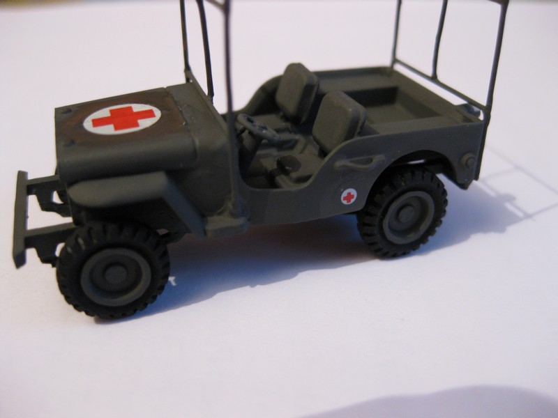 Jeep Willys M.B. Ambulance [Hasegawa , 1/72 ] FINI ! - Page 3 Photo410