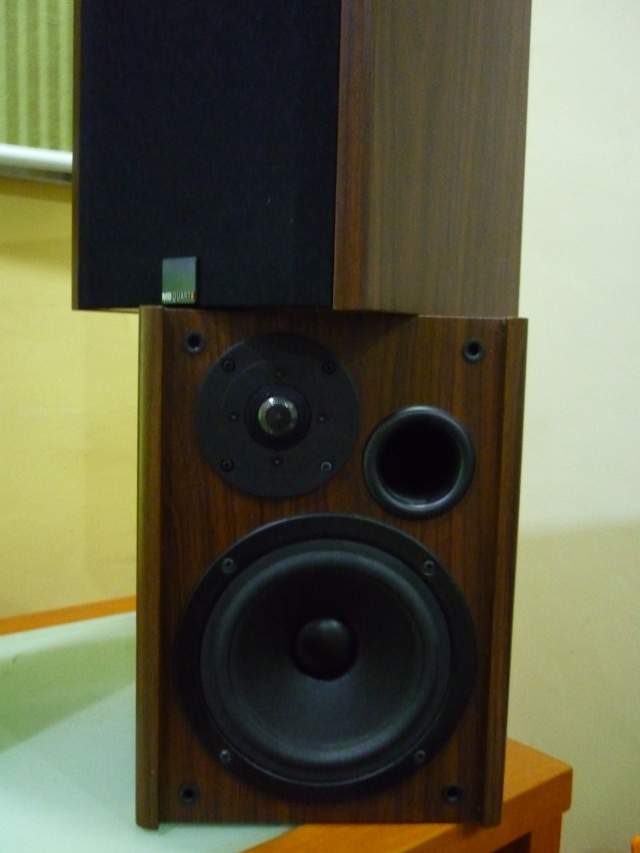 MB QUART QL 20 C Bookshelf Speaker (used) P1020219