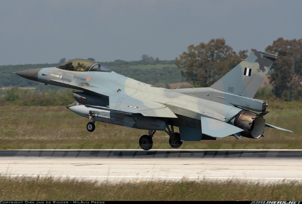 *1/48 F 16 C Italeri - Page 4 15499510