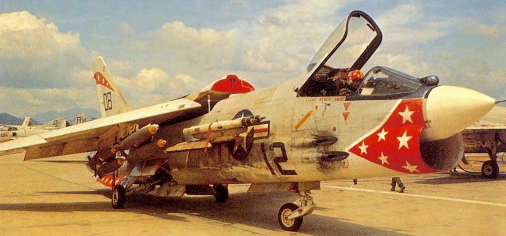 1/48 Vought F-8E crusader Hasegawa Crouze10