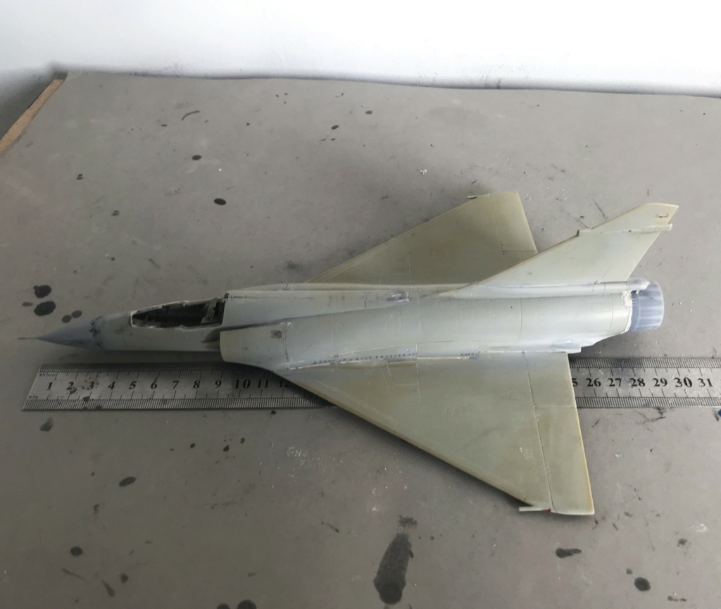 * 1/48  Mirage 2000 H  Heller     FINI - Page 4 Img_0145