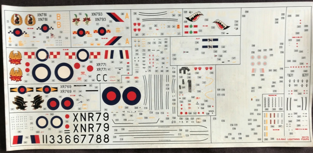 *1/48 English Electric / BAC LIGHTNING F6 Airfix Img_3028