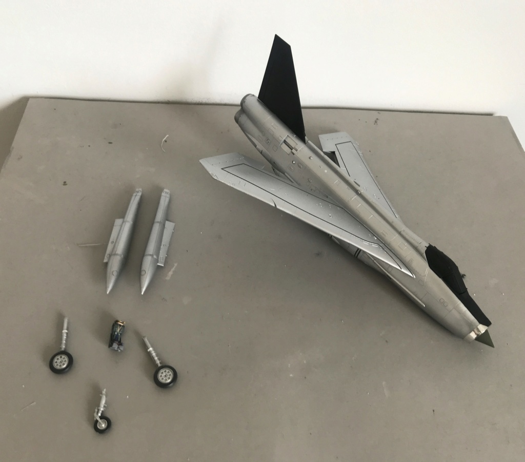 *1/48 English Electric / BAC LIGHTNING F6 Airfix - Page 4 Img_3149