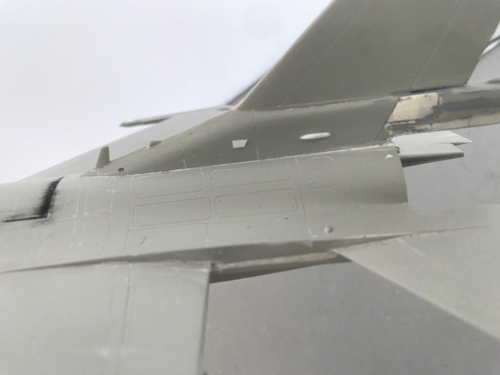 *1/48 F 16 C Italeri - Page 2 Img_3525