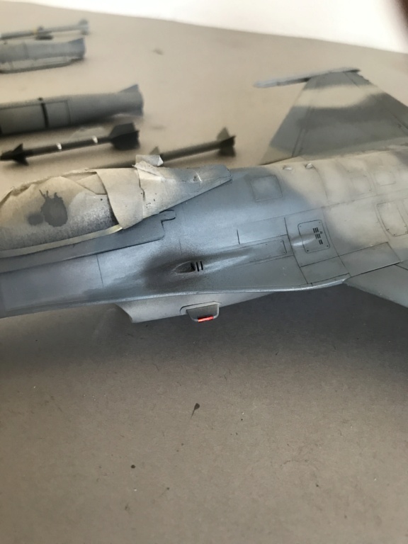 *1/48  F 16 C   Italeri    - Page 3 Img_3543